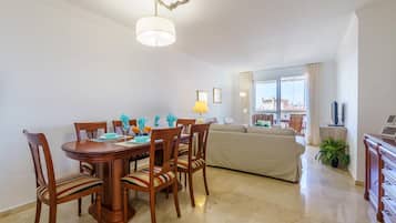 Apartament estàndard, diversos dormitoris, 2 banys (La Paloma With Pool) | Servei de restauració