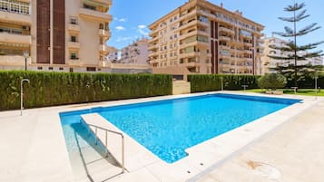Apartament estàndard, diversos dormitoris, 2 banys (La Paloma With Pool) | Piscina | Piscina a l'aire lliure de temporada