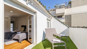 Penthouse Keluarga, beberapa kamar, lemari es & microwave (Duplex Marbella Concordia Close To) | Teras/patio