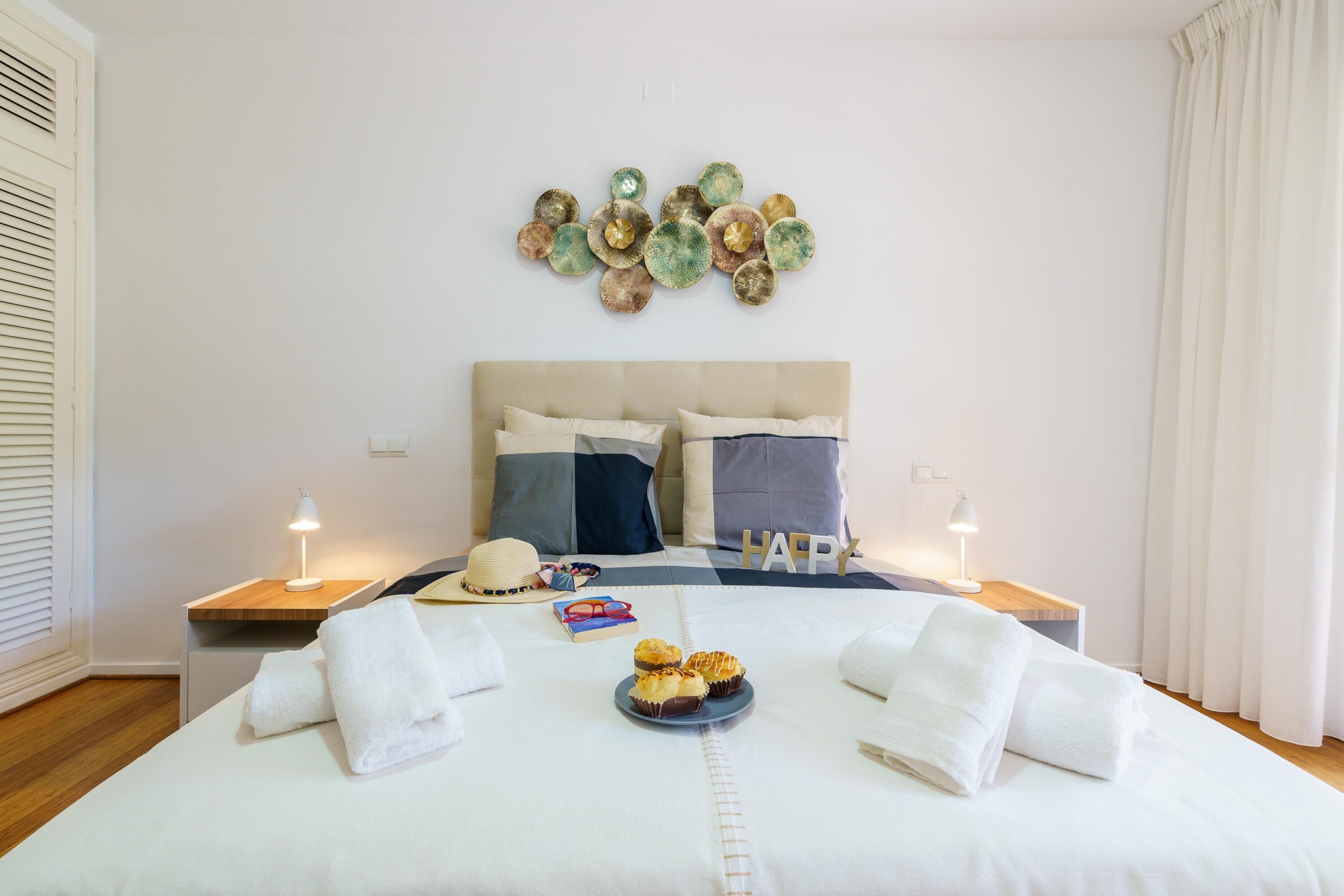 4 dormitorios y espacio para trabajar con un portátil