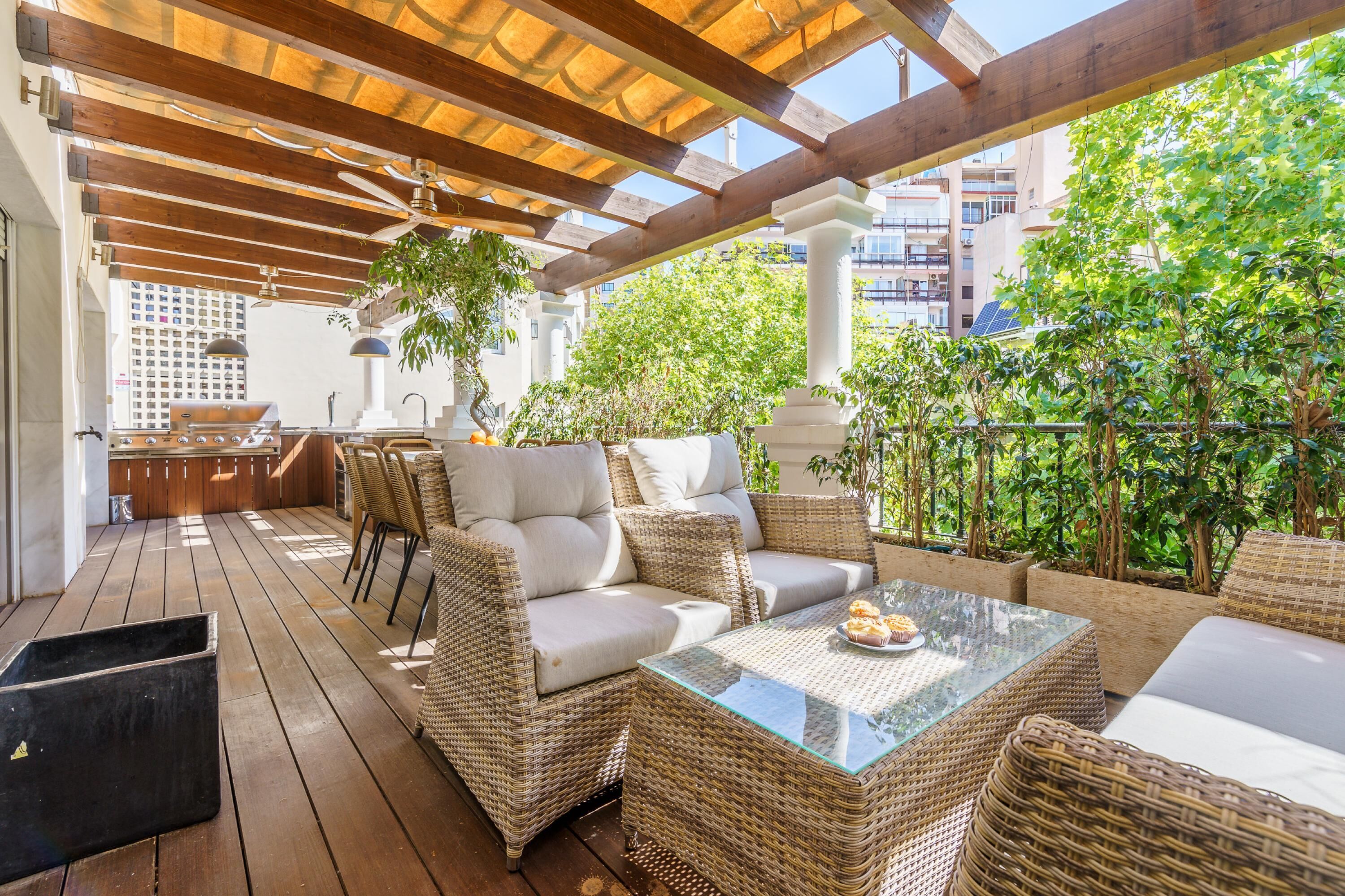 Family Penthouse, Multiple Bedrooms, Refrigerator & Microwave (Duplex Marbella Concordia Close To) | Outdoor dining