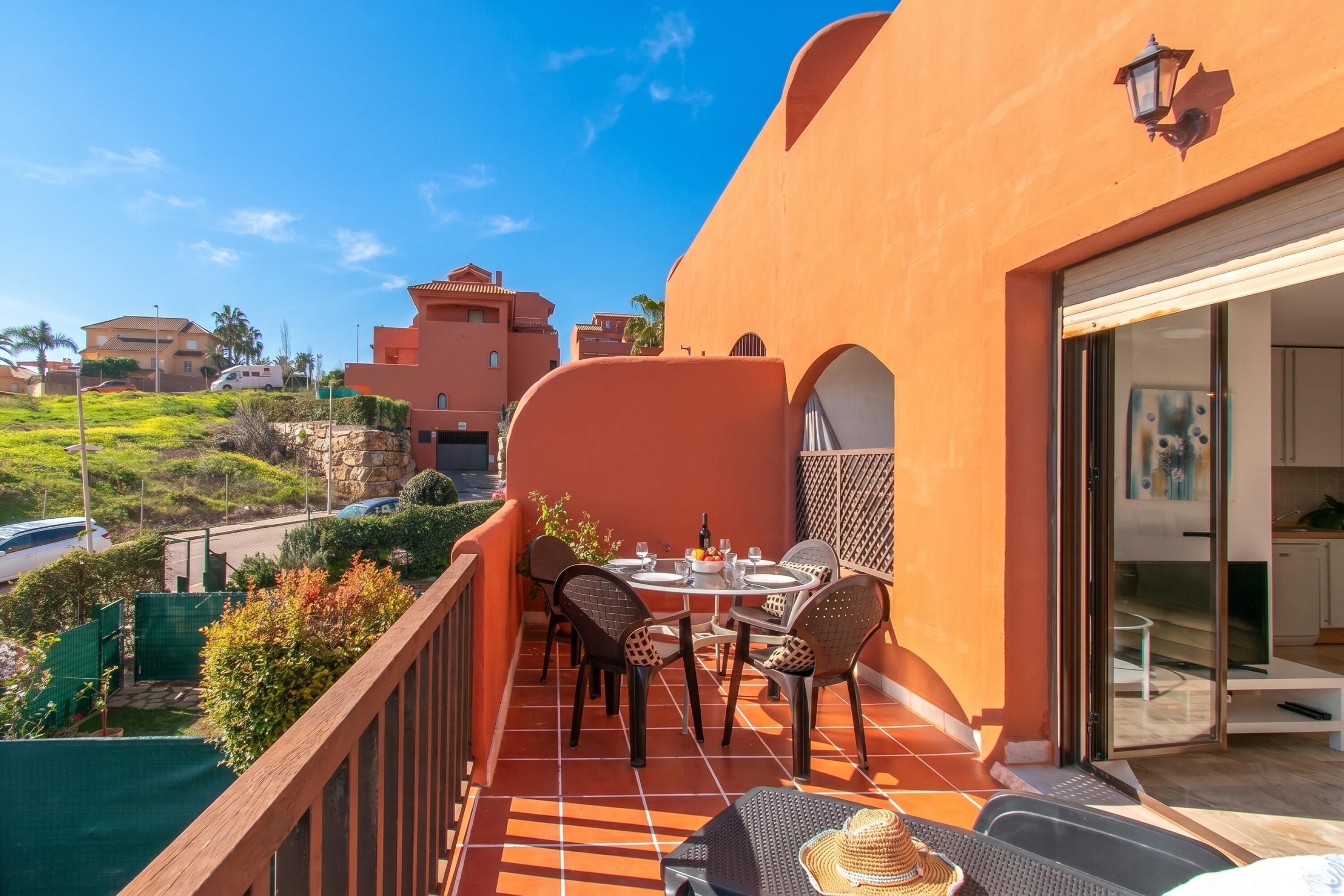 Leilighet – honeymoon, flere soverom, 2 bad (Costa Galera Apartment) | Utendørsservering