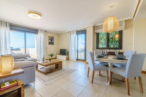 Interior - Sunset Seaview Corner With Pool (Estepona)