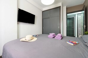 อพาร์ทเมนท์สำหรับครอบครัว, หลายห้องนอน (Nerja City Center Apartment) | 2 ห้องนอน, เตารีด/โต๊ะรีดผ้า, Wi-Fi ฟรี, ผ้าปูที่นอน