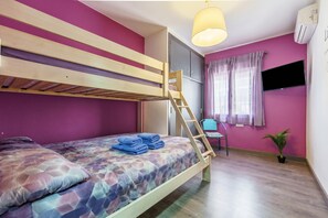Familjelägenhet - flera sovrum (Nerja City Center Apartment) | 2 sovrum, strykjärn/strykbräda, gratis wi-fi och sängkläder