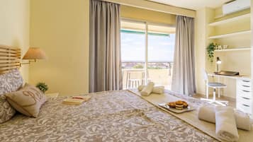 Apartamento família, 1 quarto, 2 banheiros (Marbella Este Next Marriott and Nikki) | 1 quarto
