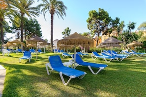 Appartement familial, 1 chambre, 2 salles de bains (Marbella Este Next Marriott and Nikki) | 1 chambre