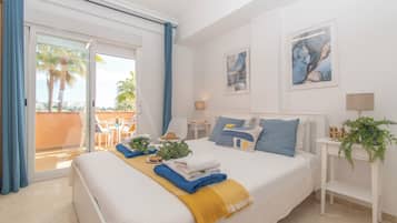 4 bedrooms, laptop workspace, iron/ironing board, free WiFi