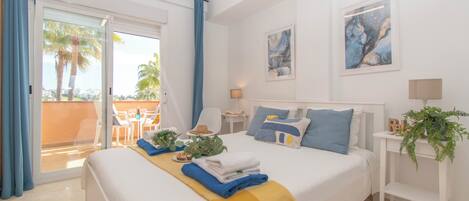 4 slaapkamers, een laptopwerkplek, een strijkplank/strijkijzer