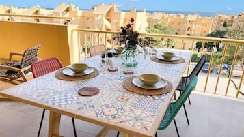 Family Apartment, Multiple Bedrooms, Mountainside (Calahonda Royale Seaview Suite) | Outdoor dining