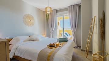 Family Apartment, Multiple Bedrooms, Mountainside (Calahonda Royale Seaview Suite) | 1 bedroom, laptop workspace, free WiFi, bed sheets