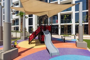Children’s play area – outdoor