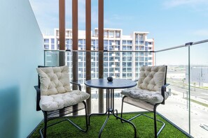 Luxury Apartment | Terrace/patio