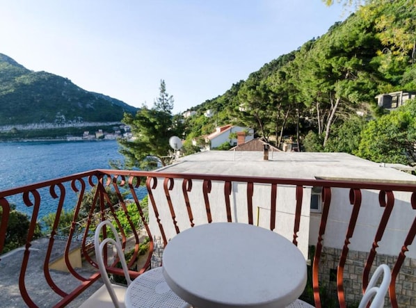 Apartment (Guest House Sobra 38 - Double Room wi) | Balcony - Guest House Sobra 38 (Mljet)