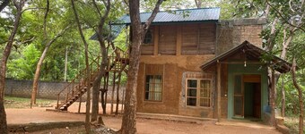 Charming cottage with 2 bedrooms and WiFi, AC in Kimbissa