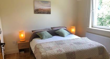 Located in Kenmare on the Ring of Kerry, with free high speed WiFi and parking.