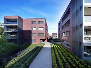 Front of property - City Apartments (Zug)