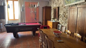 Spielezimmer