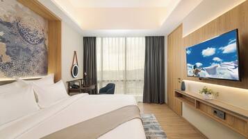 1 غرفة نوم وأغطية فراش متميزة ومكتب ومكواة/لوح كي