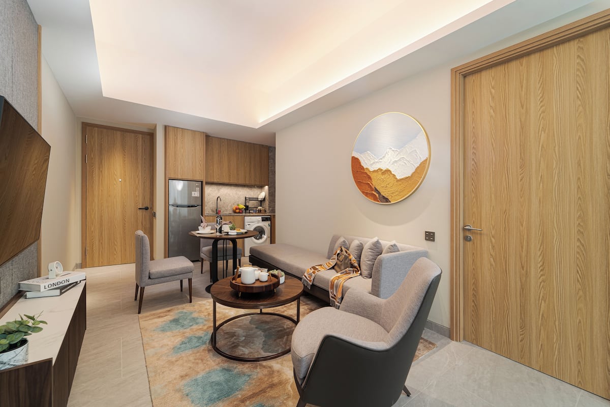 Executive Room, 1 Bedroom | Private kitchen | Fridge, electric kettle, paper towels
