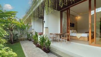 Chambre double, terrasse | Bureau, espace de travail pour ordinateurs portables