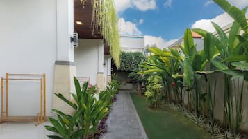 Double Room, Terrace | Garden view
