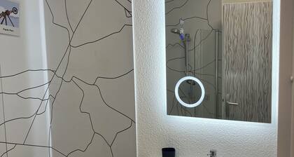 2/4 pers apartment 10 minutes walk from the 24H du Mans circuit with private parking lot