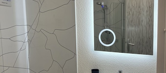 Appartement 2/4 pers à 10 minutes a pieds circuit 24H du Mans avec parking privé