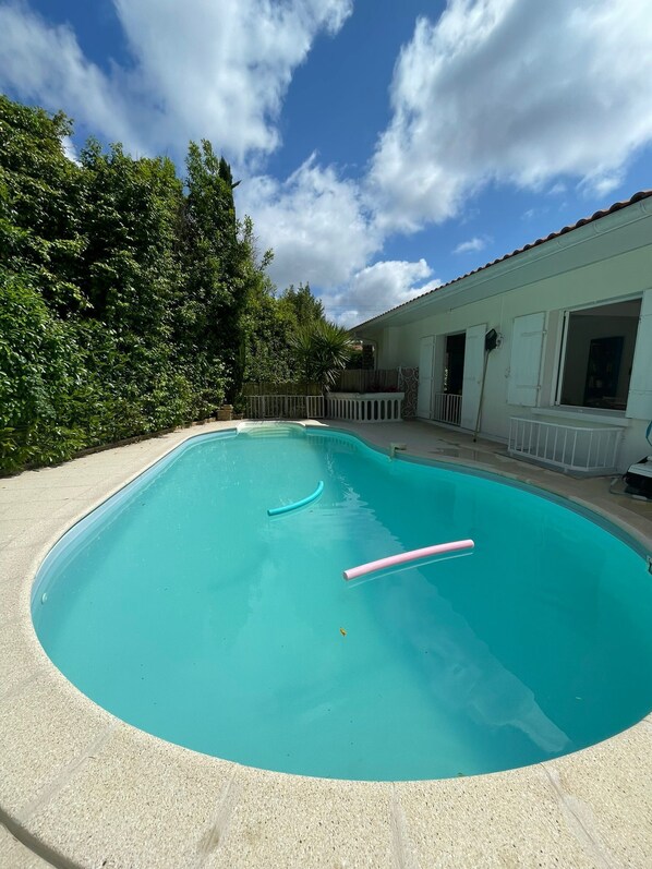 Piscine extérieure