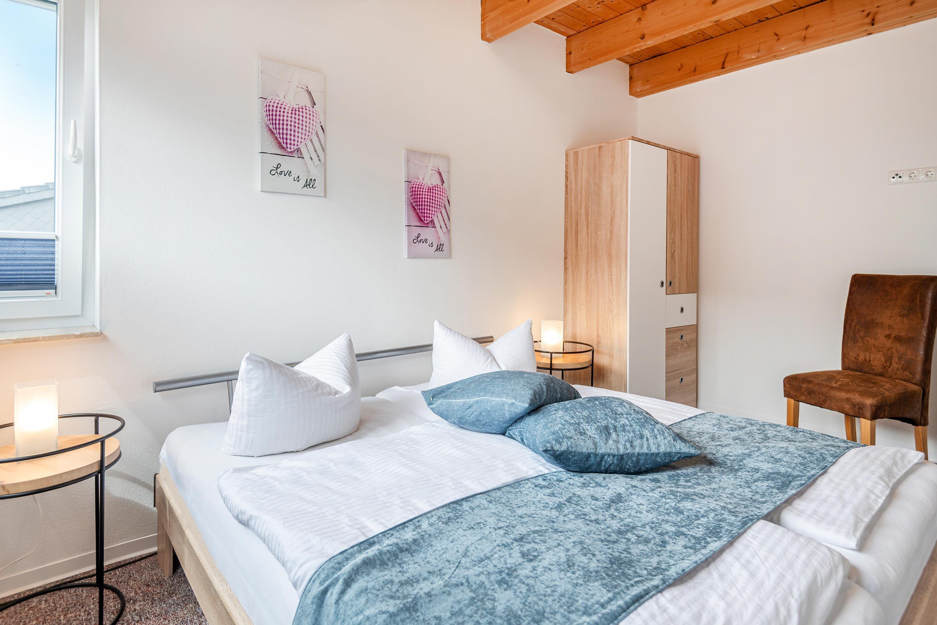 Moderne Ferienwohnung Mit Garten  Strandnah Und Ideal Für Zwei Personen - Koserow