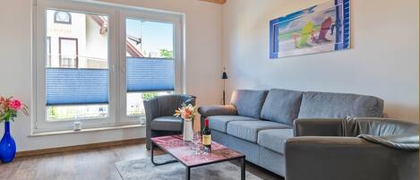 Fernseher, Stereoanlage