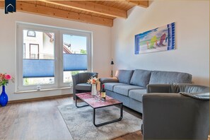 TV, stereo - Geräumige Ferienwohnung in Koserow Modern und Strandnah (Koserow)