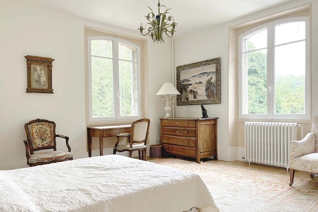 7 bedrooms, desk, free WiFi, bed sheets