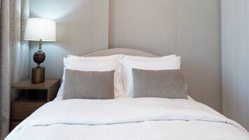 Blackout curtains, iron/ironing board, free WiFi