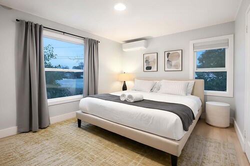 @ Marbella Lane - Spacious 2BR Home Near Westgate