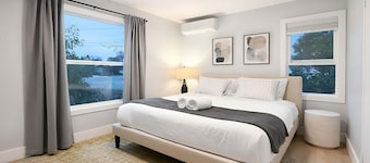 @ Marbella Lane - Spacious 2BR Home Near Westgate