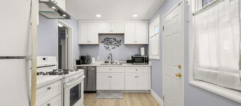 @ Marbella Lane - Alluring & Spacious 3BR Home