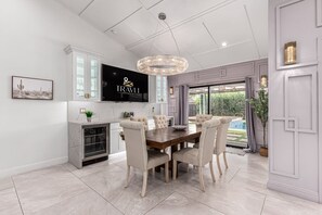 Dining - Desert Winds @ Windsor|Pool+Spa|Volleyball (Scottsdale)