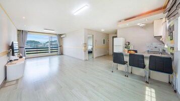 基础客房, 1 间卧室 (orange) | 1 多间卧室、免费 WiFi