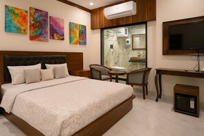 Premium Room | Free WiFi - Mangal Residency (Udaipur)