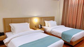 Standard Double or Twin Room, 2 Twin Beds, Balcony, Beach View | Desk, laptop workspace, free WiFi, bed sheets