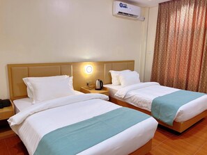 Standard Double or Twin Room, 2 Single Beds, Balcony, Beach View - FASHION INTERNATIONAL HOTEL (Dar es Salaam)