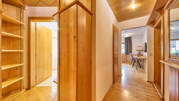 Individually decorated, individually furnished, free WiFi