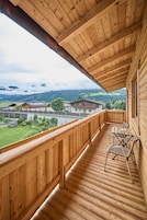 經典三人房, 露台, 山景 | 露台/庭院