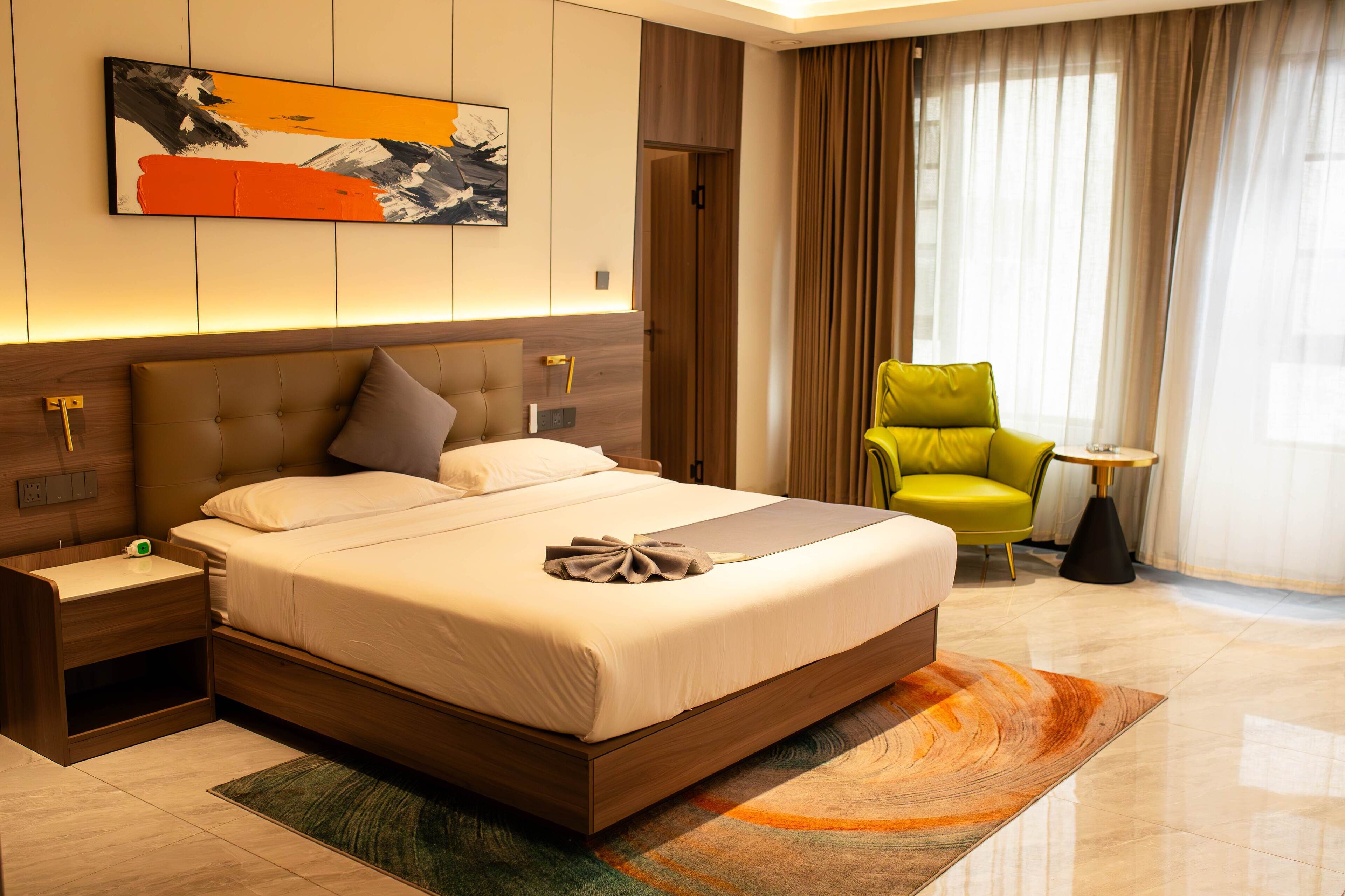 Business Room | Premium bedding, pillow-top beds, minibar, in-room safe