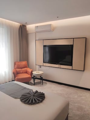 Comfort dubbelrum | 1 sovrum, sängtillbehör av högsta kvalitet, bäddmadrasser och minibar