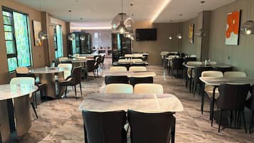 Gratis frukostbuffé varje dag