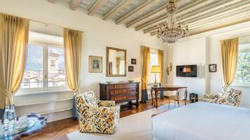 DOUBLE SUPERIOR - ANNA | 1 bedroom, premium bedding, down comforters, memory foam beds