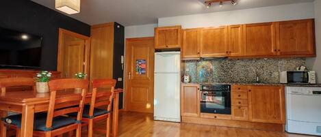 Frigorífic, microones, forn i torradora