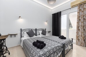 Free WiFi, bed sheets - Anya Studios by Estia (Corfu)